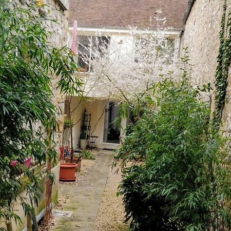 Le 3 Rue Grande Bed & Breakfast Moret-sur-Loing Eksteriør bilde