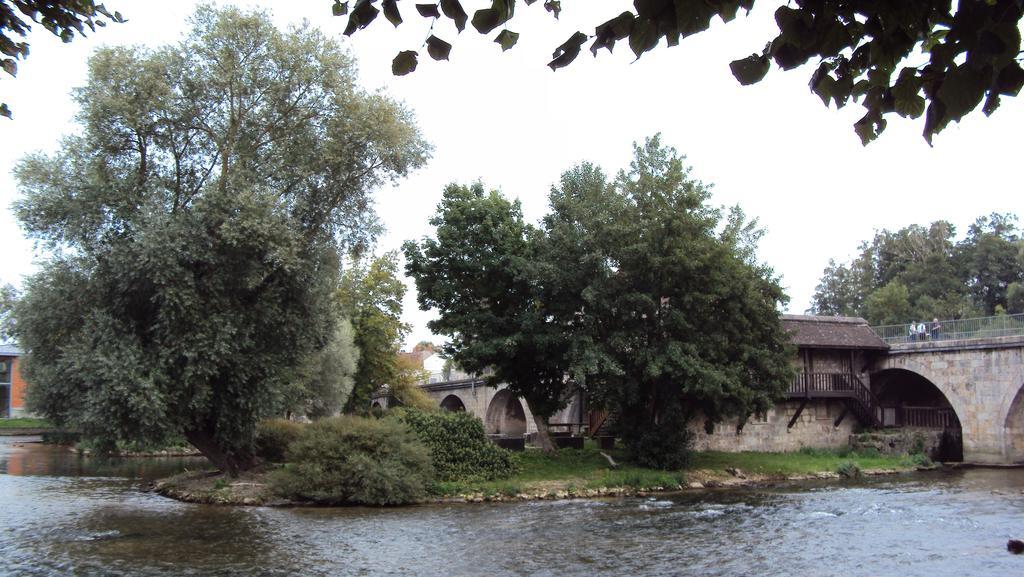 Le 3 Rue Grande Bed & Breakfast Moret-sur-Loing Eksteriør bilde